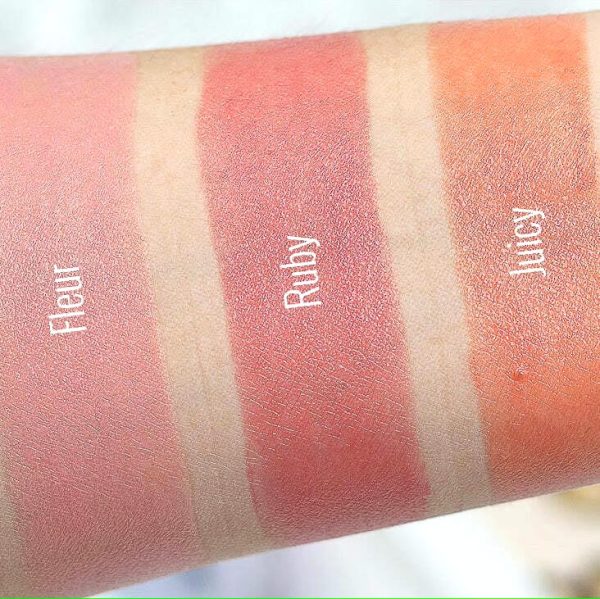 ( 1 Shade) Pixi On The Glow Blush Stick On-the-go Touch-ups.