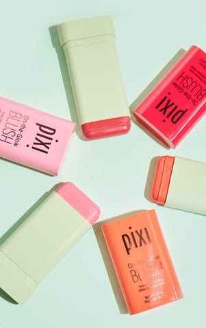 ( 1 Shade) Pixi On The Glow Blush Stick On-the-go Touch-ups.